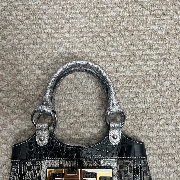 Guess mini purse black gray gold bag - Picture 4 of 8